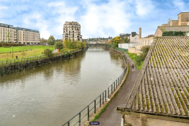 Stunning 2-Bed Maisonette with River Views – Walk to Central Bath | in ...