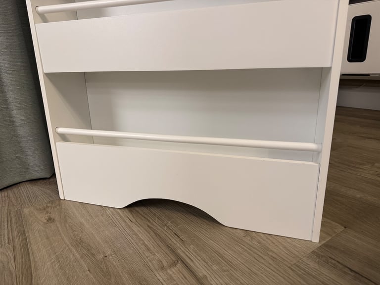 JoJo Maman Bébé White Tall Thin Bookcase