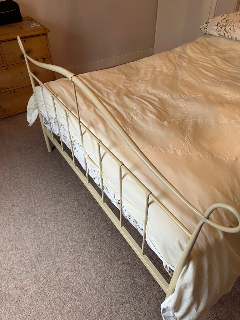 Laura Ashley Camberley Double bed frame 