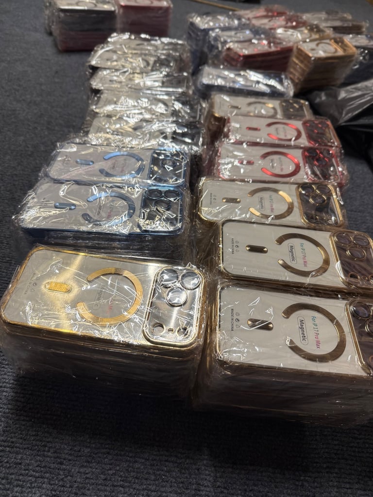 Joblot/wholesale of 500 iPhone 17 magsafe cases all 4 variants mix , in 4 beautiful colours