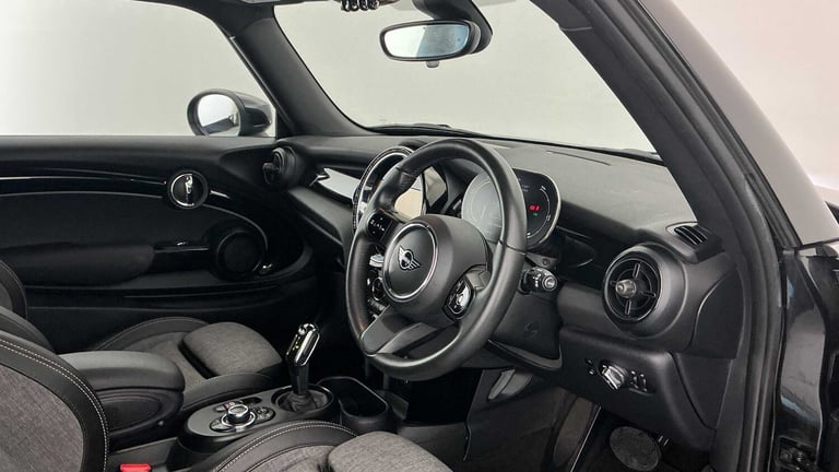 2022 MINI Hatch 135kW Cooper S Level 2 33kWh 3dr Auto HATCHBACK ELECTRIC Automatic