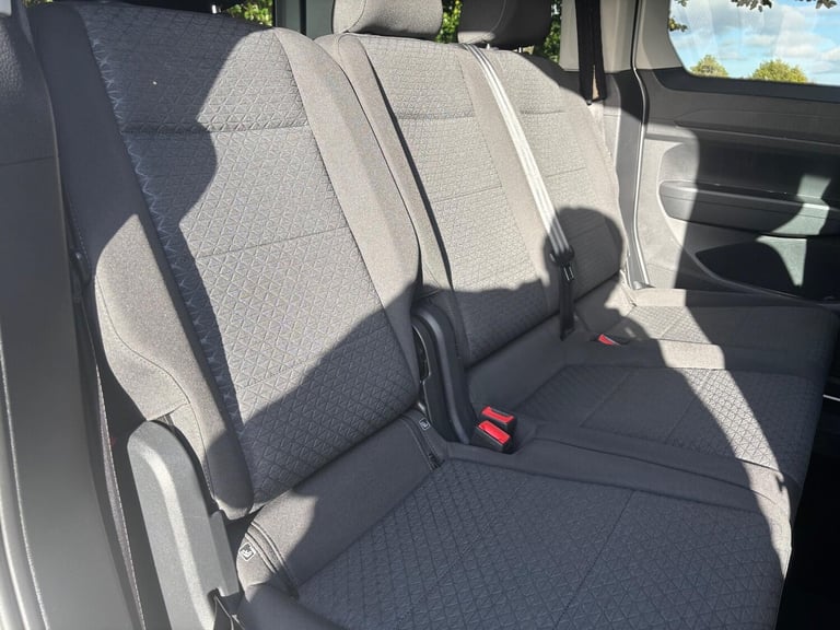 2022 Ford Tourneo Connect 2.0 EcoBlue Titanium Euro 6 (s/s) 5dr MPV Diesel Manual