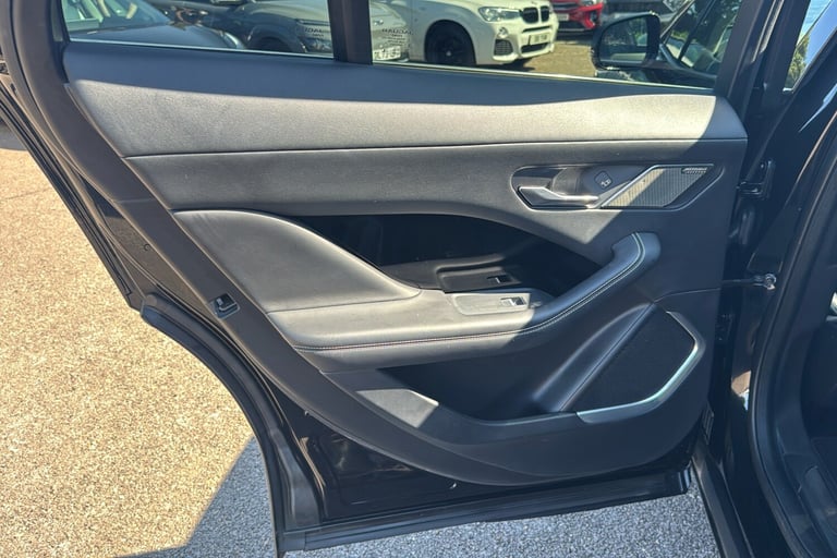  Jaguar I Pace 400 90kwh Hse Suv 5dr Electric Auto 4wd 400 Ps Electric