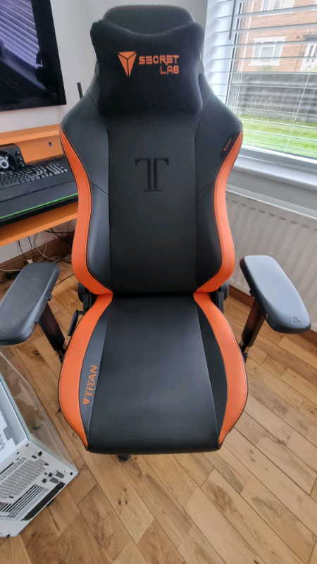 Secret Labs Titan Gaming chair