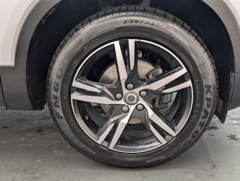 2021 Volvo XC40 1.5 T3 R-Design SUV 5dr Petrol Manual Euro 6 (s/s) (163 ps) BLUETOOTH+NAVIG ESTAT...