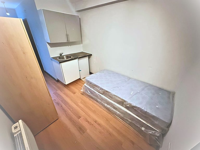 BENEFITS ACCEPTED - Studio Flat Available in Catford Lewisham SE6