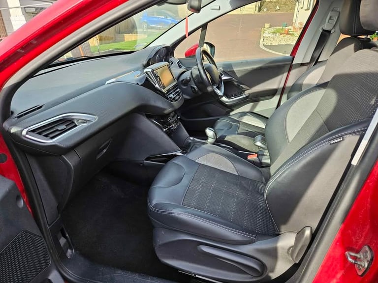 Peugeot, 2008, Hatchback, 2017, Manual, 1199 (cc), 5 doors