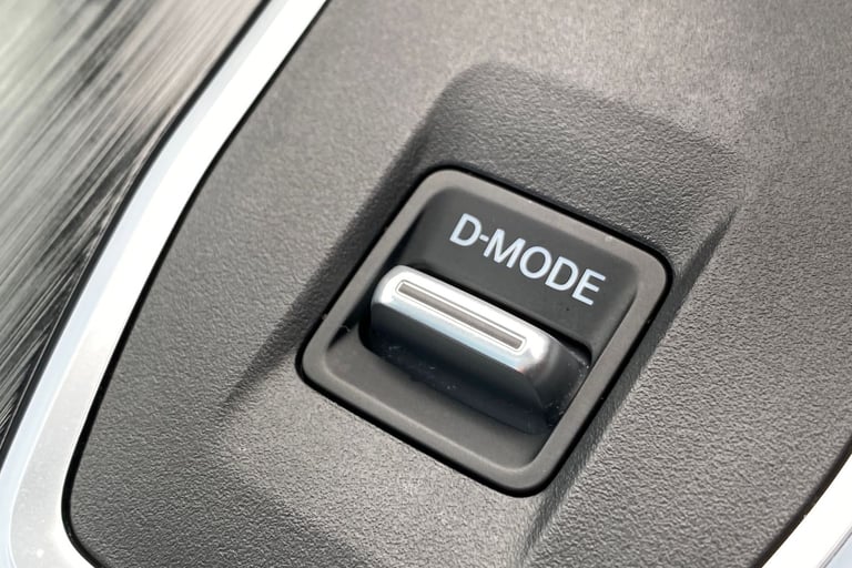 2021 Nissan Qashqai 97137 Hatchback Petrol Automatic