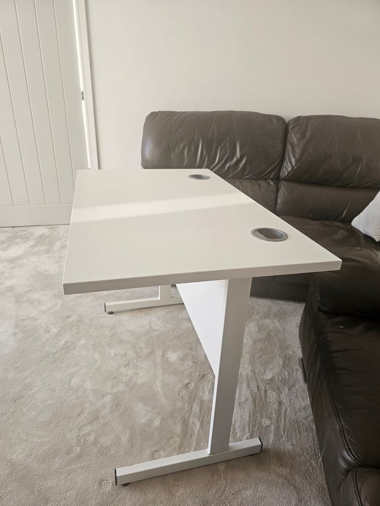 Modern White Office Desk / Home Working Table