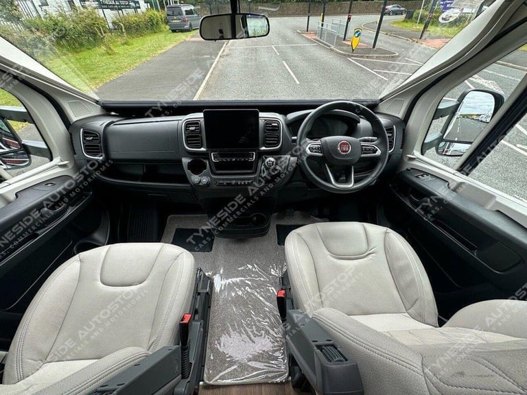 24 SWIFT KON-TIKI SWIFT KON-TIKI 774 6 BERTH MOTORHOME DIESEL