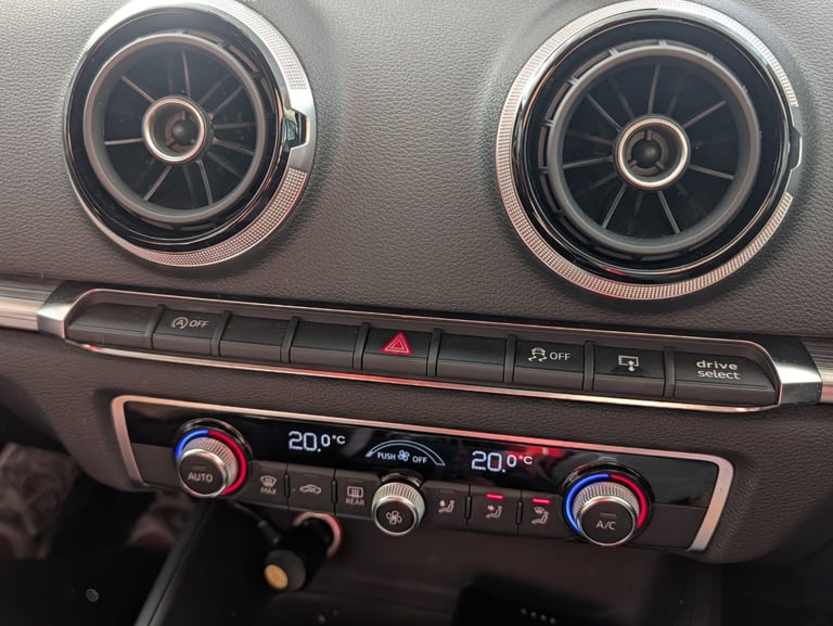 Audi, A3, 2015, Manual, 1968 (cc), 5 door, long MoT 