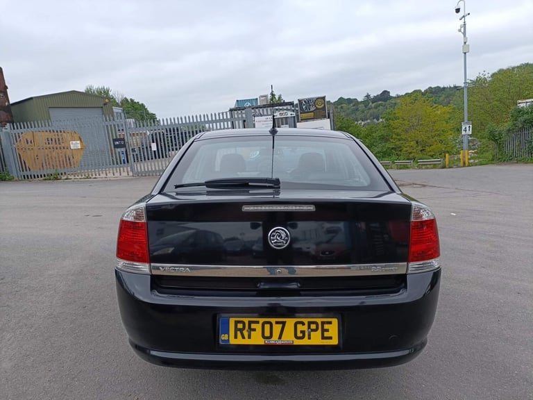 2007 Vauxhall Vectra 2.2i 16v Elite 5dr HATCHBACK Petrol Automatic