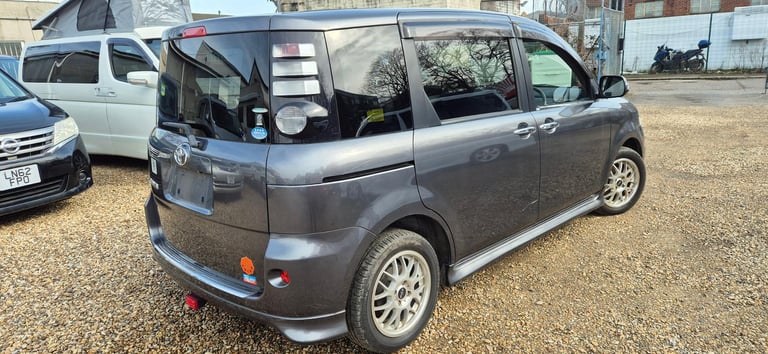 2007 Toyota Sienta PASSENGER SEAT WELCAB, 52,590 Miles, Petrol Autoc