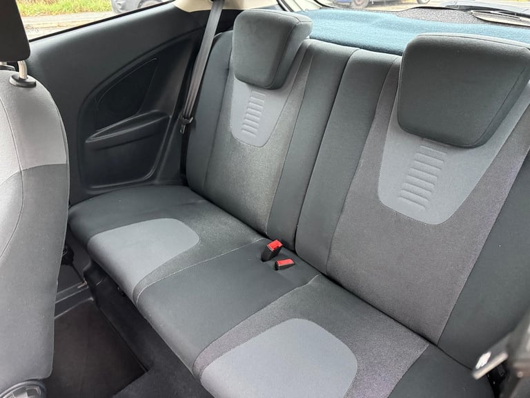 2910 Ford Ka 1.25 Titanium 3Dr Hatch 1883