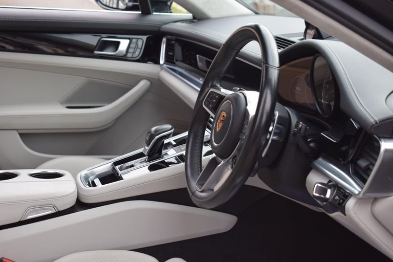  Porsche Panamera 4.0T V8 Turbo Sport Turismo PDK 4WD Euro 6 (s/s) 5dr Petrol Automatic