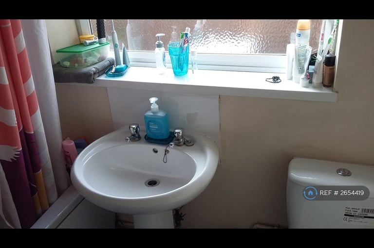 3 bedroom house in Claude Street, Nottingham, NG7 (3 bed) (#2654419)