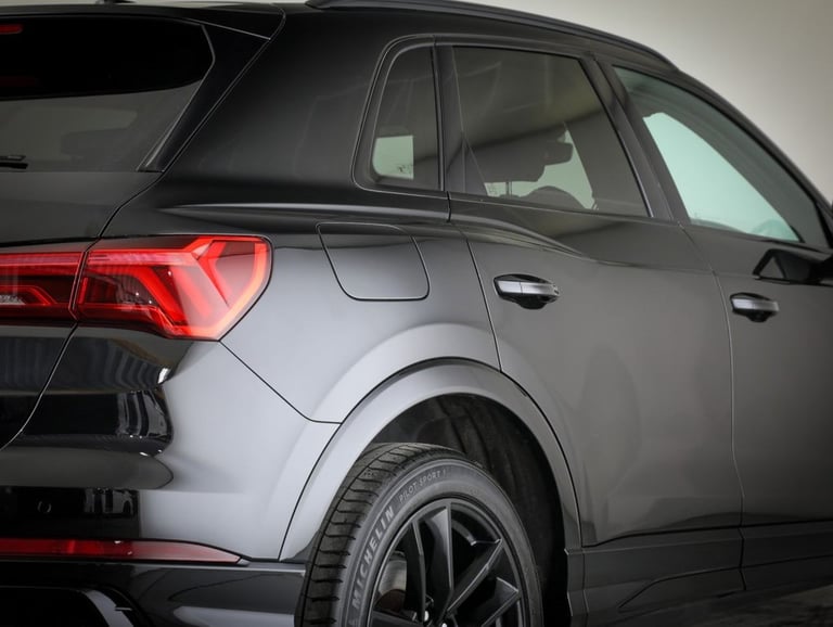2022 Audi Q3 1.5 TFSI CoD 35 Black Edition SUV 5dr Petrol Manual Euro 6 (s/s) (150 ps) Petrol Manual