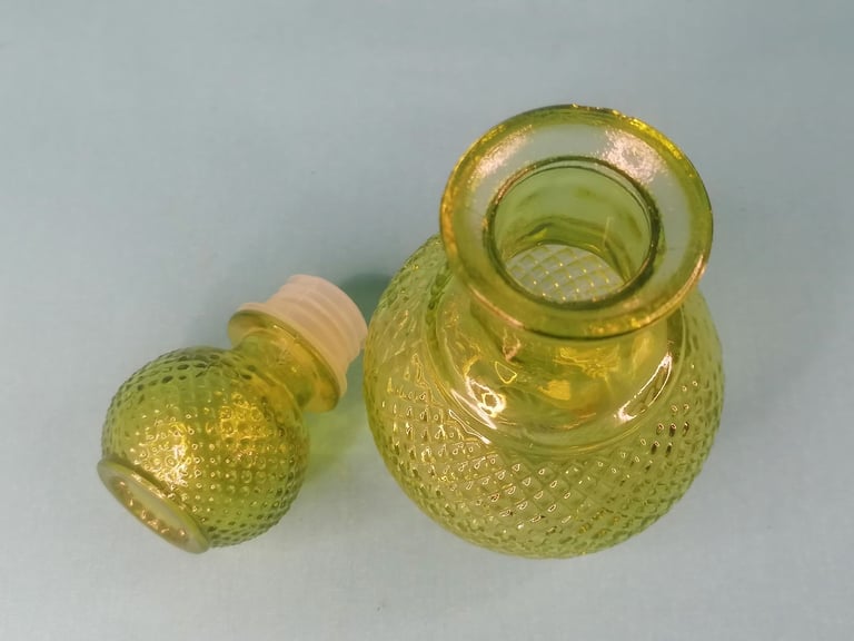 Vintage Green Glass Genie Bottle, Decanter – Ball Stopper. (bit chip,you can see photo. As seen.
