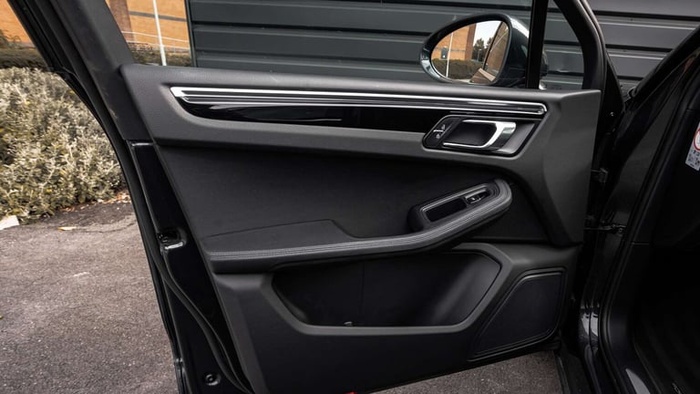  Porsche Macan S S-A SUV Petrol Automatic