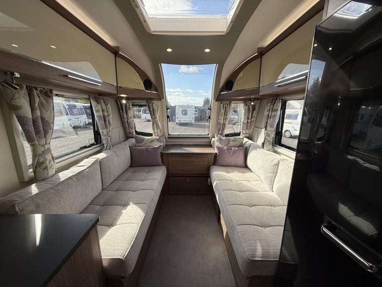 2018 BAILEY UNICORN SEVILLE 2 BERTH TOURING CARAVAN