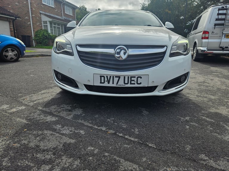 vauxhall insignia SRI 1.6cdti economy model 2017 6 speed ULEZ COMPLIANT NEW TIMING CHAIN 