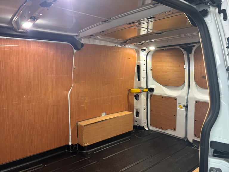 2022 Ford Transit Custom 2.0 300 EcoBlue Limited Auto L1 H1 Euro 6 (s/s) 5dr PANEL VAN Diesel Aut...