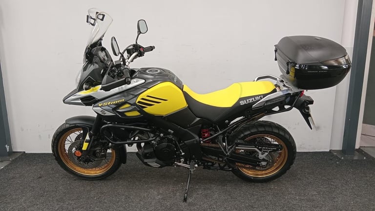 SUZUKI DL1000 ** 12 MONTH MOT - DELKEVIC EXHAUST - CRASH BARS ** 