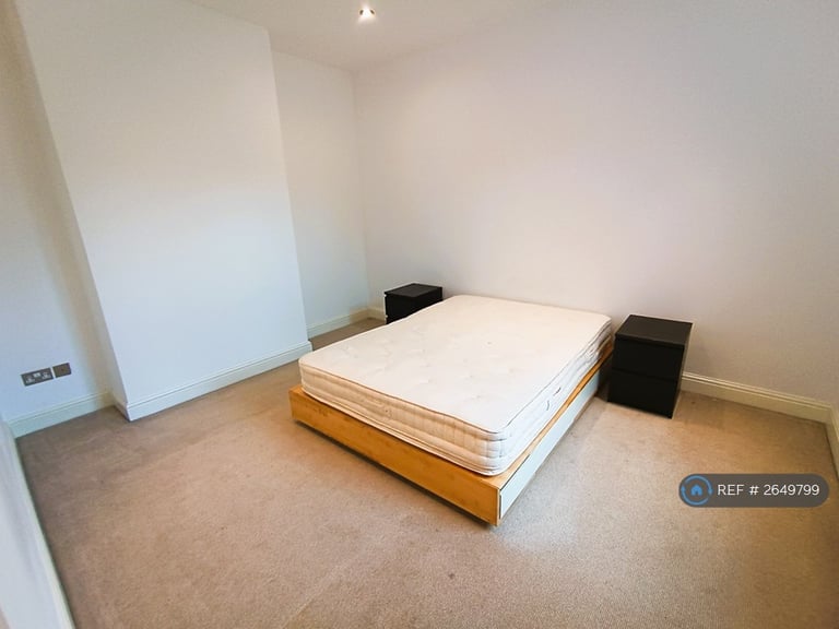2 bedroom house in Little Parkfield Road, Liverpool, L17 (2 bed) (#2649799)