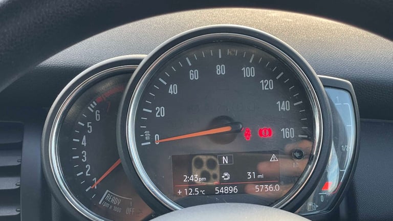 2020 MINI Hatch 1.5 One Classic II 5dr [Comfort/Nav Pack] HATCHBACK PETROL Manual