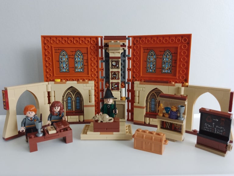 Lego Harry Potter 76382 Transfiguration Class 