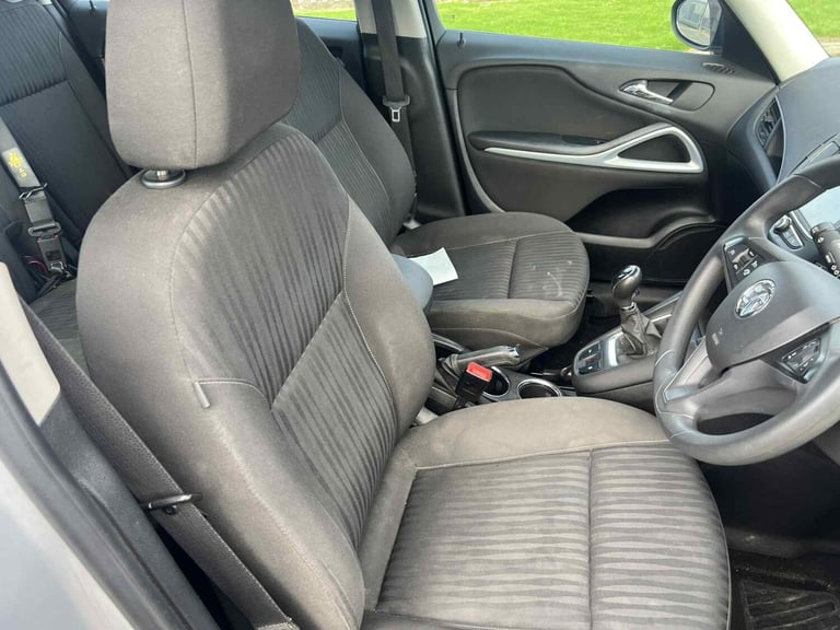 2017 Vauxhall Zafira 1.4T Design 5dr MPV Petrol Manual