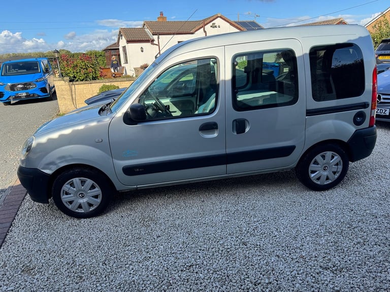 RENAULT KANGOO 1.6 16v Authentique Micro Camper Van Auto Grey Auto Petrol 2007