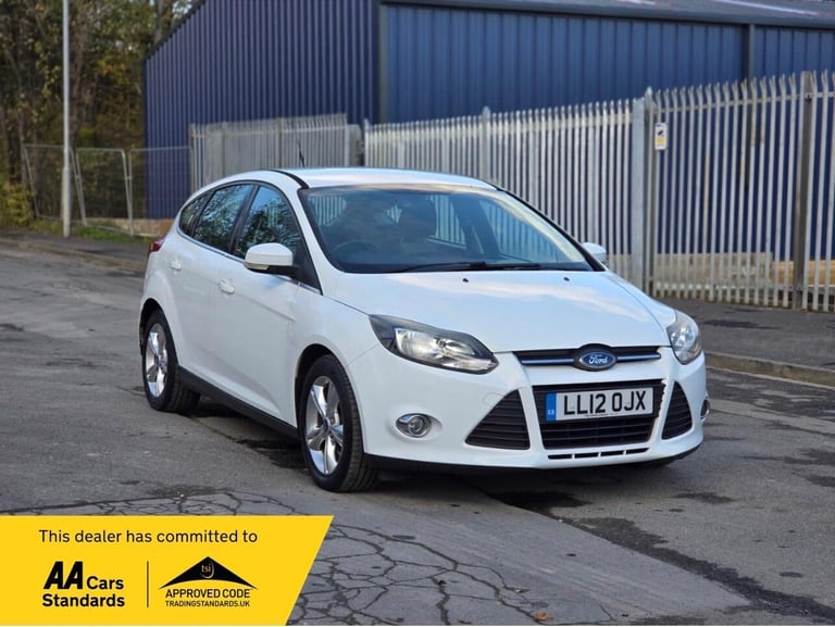 image for 2012 Ford Focus 1.0T EcoBoost Zetec Euro 5 (s/s) 5dr HATCHBACK Petrol Manual