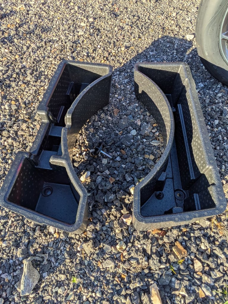 Korando spare wheel kit 