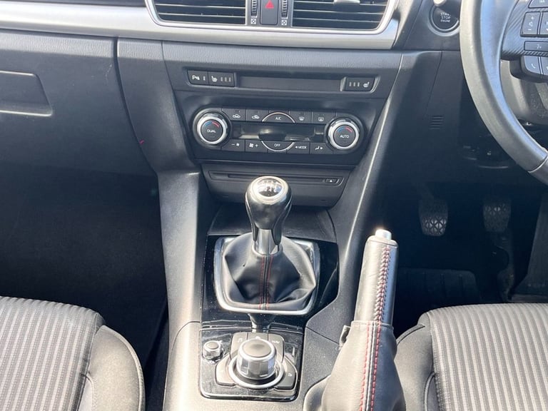 2015 65 MAZDA MAZDA3 2.0 SKYACTIV-G SPORT NAV HATCHBACK 5DR PETROL MANUAL EURO 6