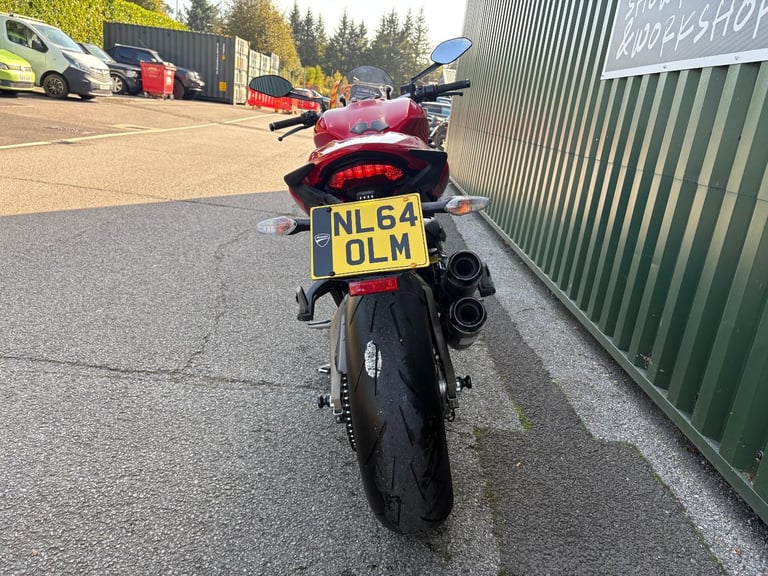 Ducati Monster 821 Red 2014 Termignoni Pipes only 6300 Miles 