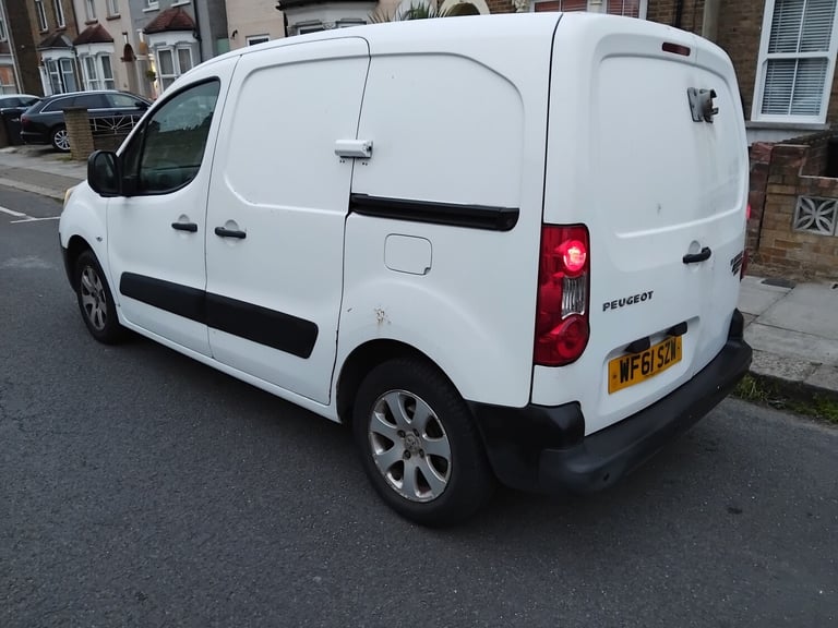 2011 Peugeot Partner 625 1.6 HDi 75 Professional Van PANEL VAN Diesel Manual