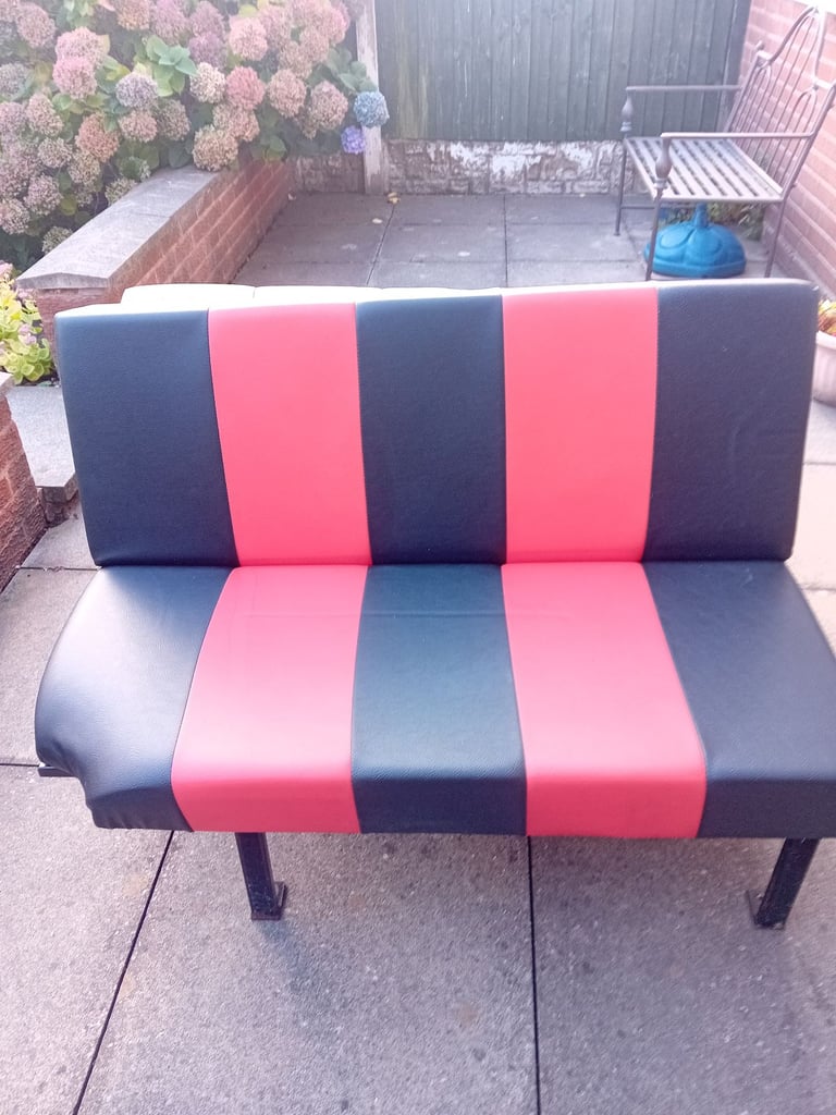 Vw t4 rock and roll bed