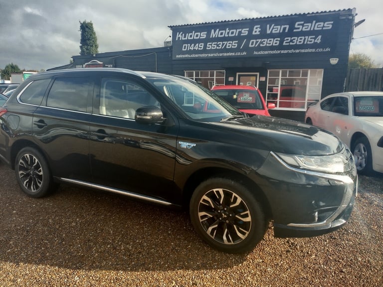 image for 2015 Mitsubishi Outlander 2.0h 12kWh GX4h SUV 5dr Petrol Plug-in Hybrid CVT 4WD