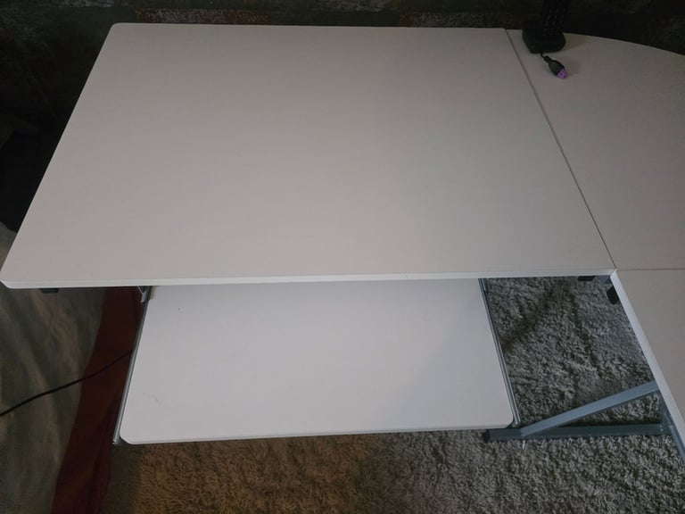 Home office corner desk & chair