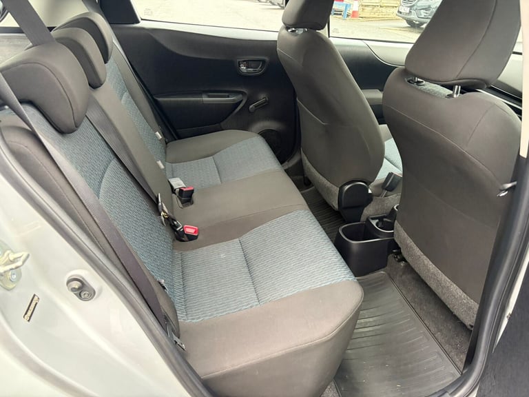 2012 Toyota Yaris 1.33 VVT-i TR 5dr HATCHBACK Petrol Manual