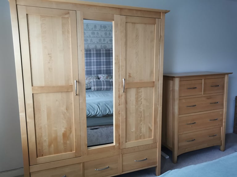 image for Wardrobe & Chest of Drawers - Excellent Quality