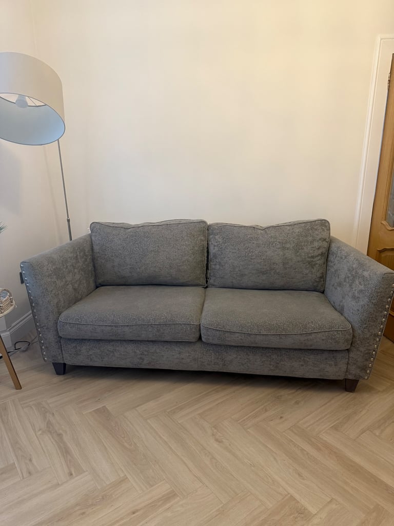 image for 3 seater sofa in grey 
