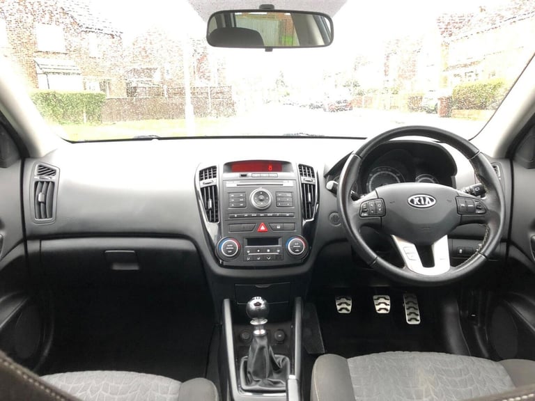 2012 Kia Ceed 1.6 CRDi 3 5dr ESTATE DIESEL Manual