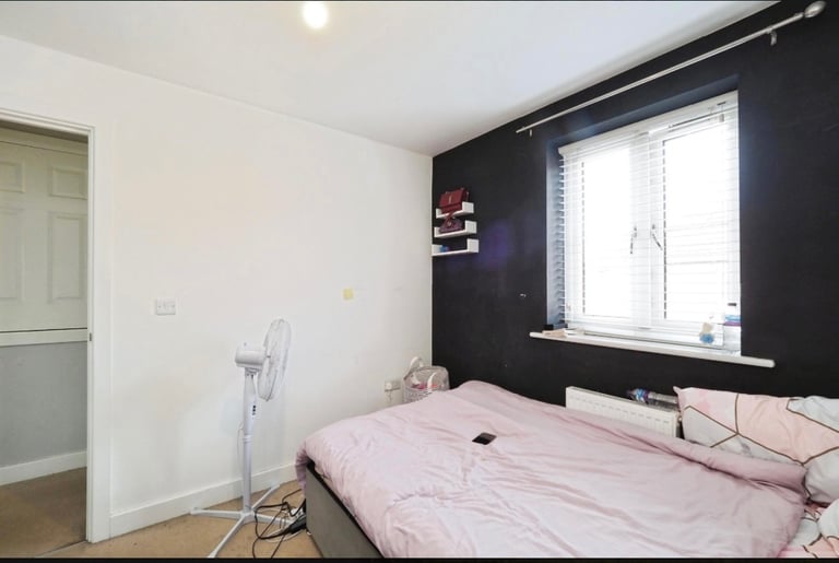 3 Bed Semi-Detached House, Adams Park Way, NG17