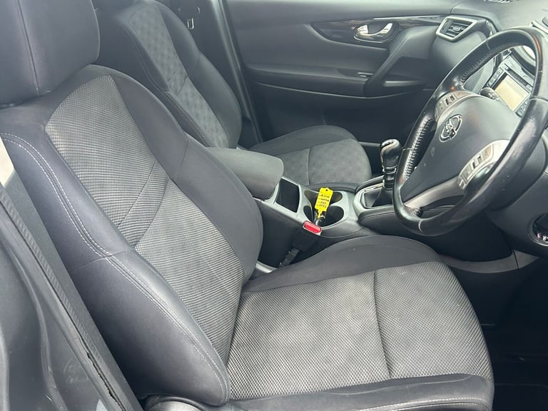 2016 Nissan Qashqai 1.2 DiG-T N-Connecta 5dr HATCHBACK Petrol Manual