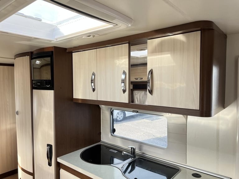 2012 HOBBY Prestige 645 