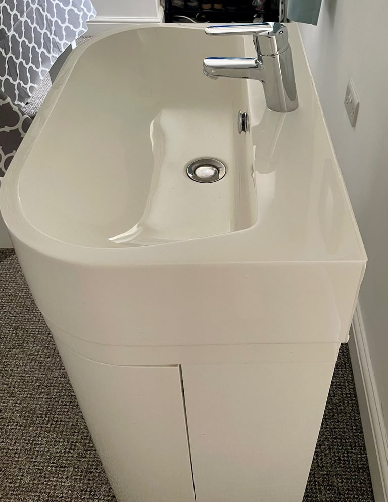 Vanity Unit & Sink