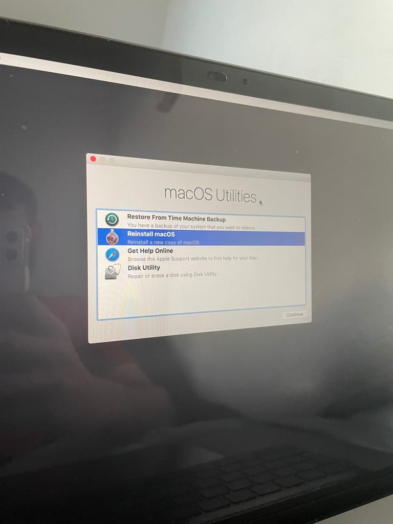 MacBook Pro READ DESCRIPTION 