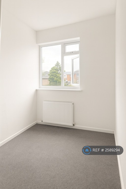 2 bedroom house in Seddon Street, Little Hulton, Manchester, M38 (2 bed) (#2589294)
